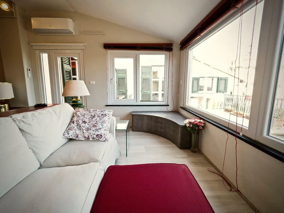 Panoramica Dimora Assarotti Apartment Genoa